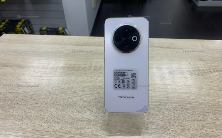 Tecno Spark 30C 4/128 ГБ