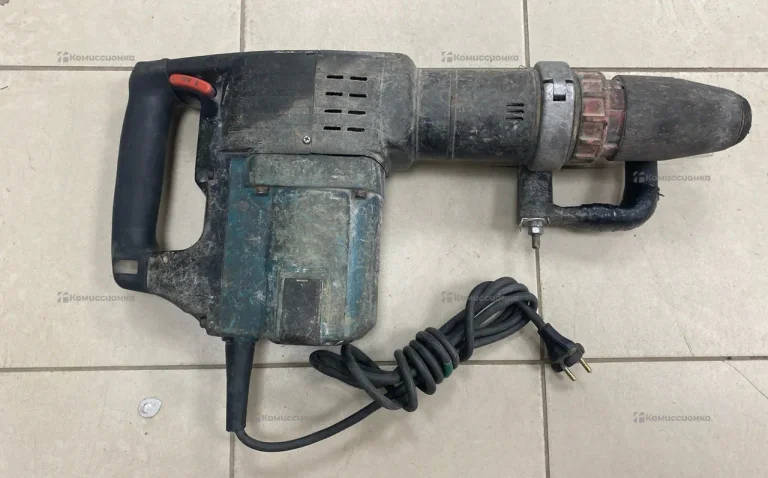 Отбойный молоток makita HM1202C