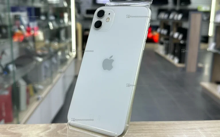 Apple iPhone 11 4/128 ГБ