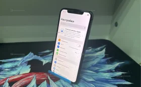 Apple iPhone XS 4/64 ГБ