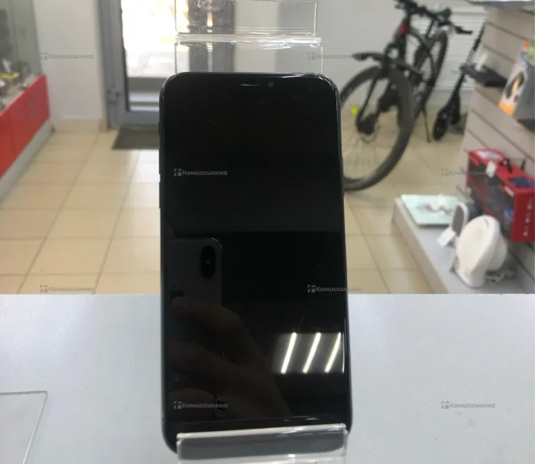 Apple IPhone X 64 ГБ