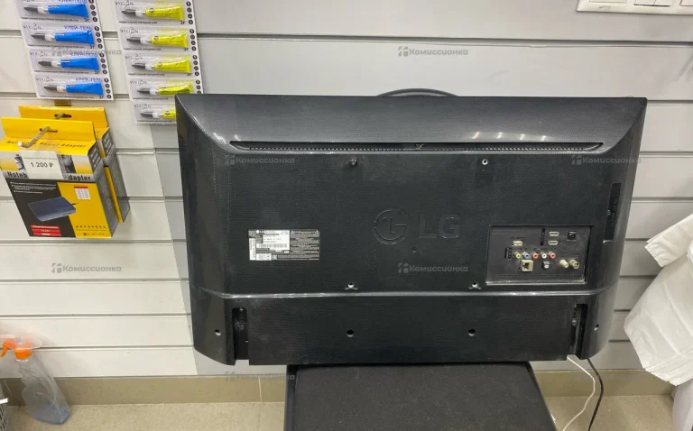 Телевизор LG• телевизор lg 32lh570u