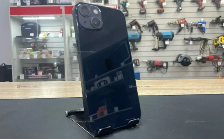 Apple iPhone 13 4/128 ГБ