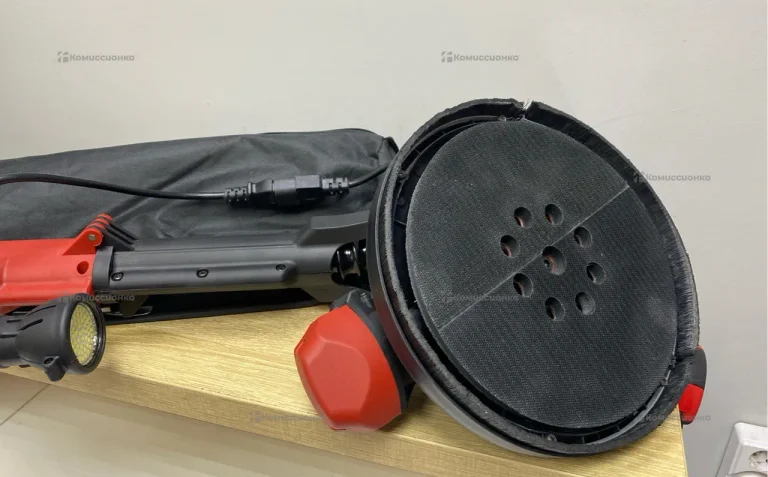 Шлифмашина для стен и потолков ELITECH МШС 1923Э