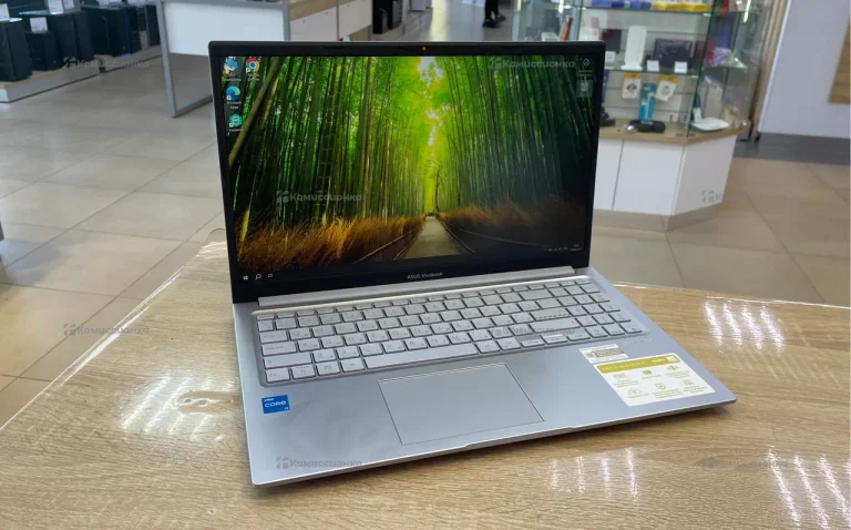 Ноутбук  Asus X1504Z