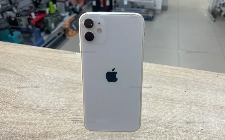 Apple iPhone 11 4/64 ГБ