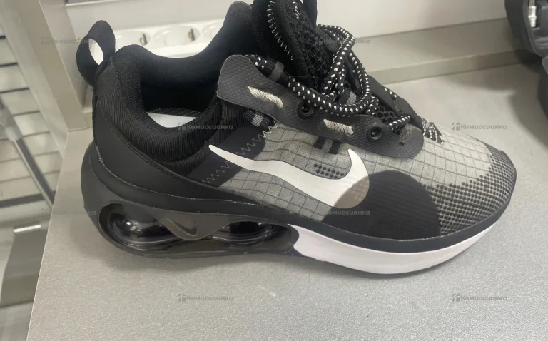 Кроссовки Nike air max 37.5