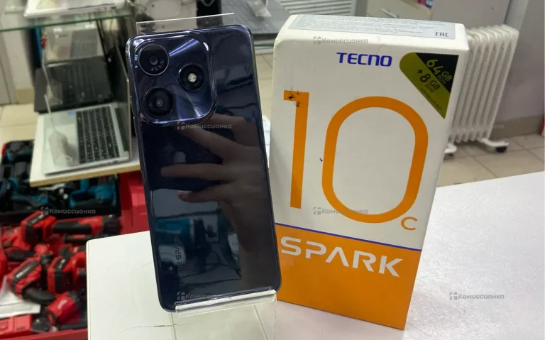 Tecno Spark 10C 4/64 ГБ