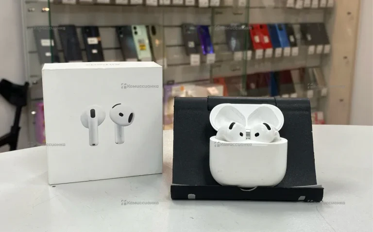 Наушники  AirPods 4