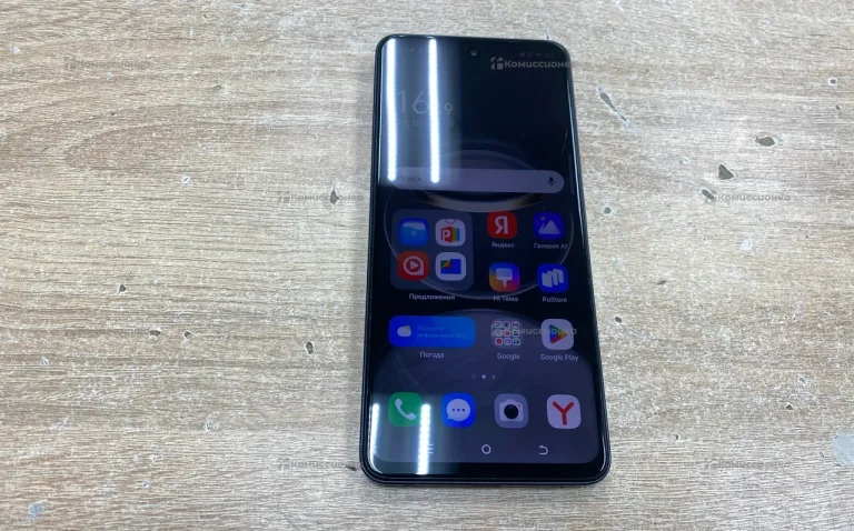 Tecno Spark 30 8/128 ГБ