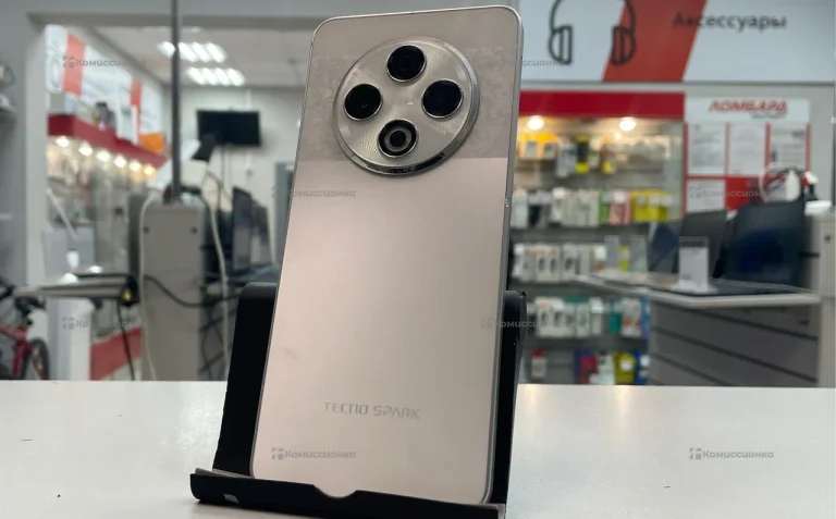 Tecno Spark 30 8/128 ГБ