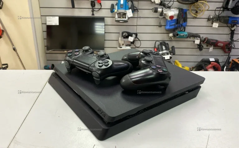 Приставка Sony ps4 slim 500.