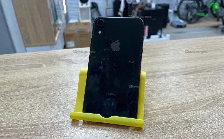 Apple iPhone XR 3/64 ГБ