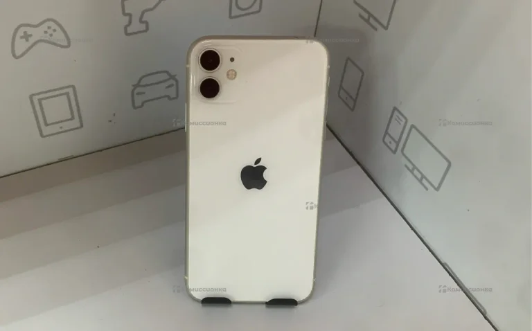 Apple iPhone 11 4/128 ГБ