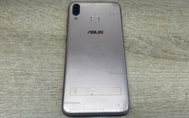 Asus Zenfone Max (M1) ZB555KL 2/32 ГБ
