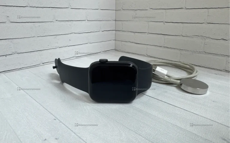 Часы  Apple Watch 6 /44 mm