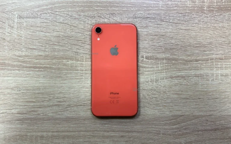 Apple iPhone XR 3/64 ГБ