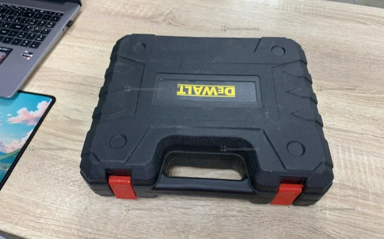 дрель шруповерт Dewalt v реплика