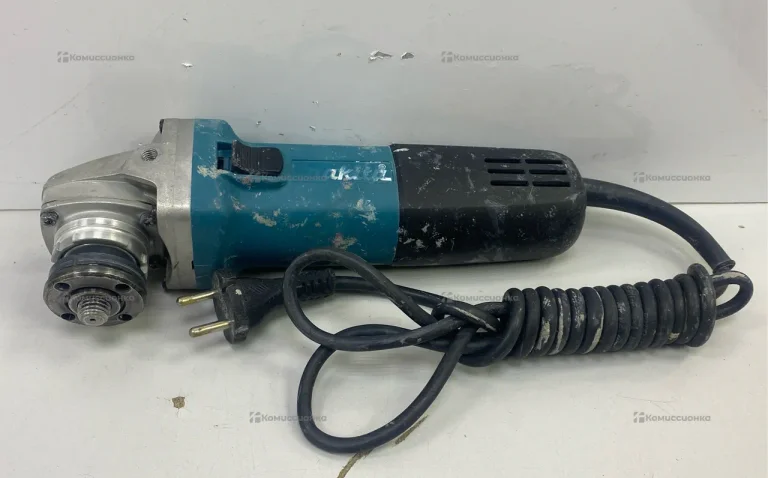 УШМ Makita 9558HN