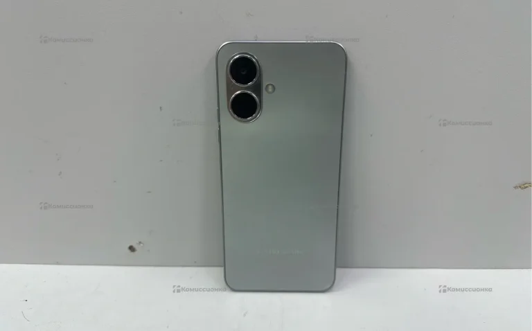 Tecno Spark Go 2 4/128 ГБ