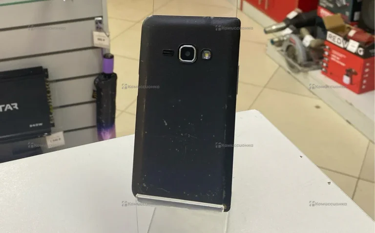 Samsung Galaxy J1 1/8 ГБ