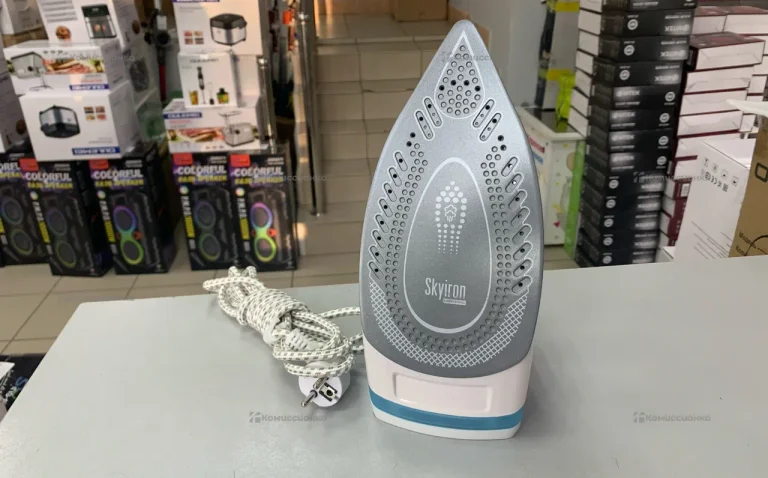 Утюг REDMOND SkyIron RI-C273S