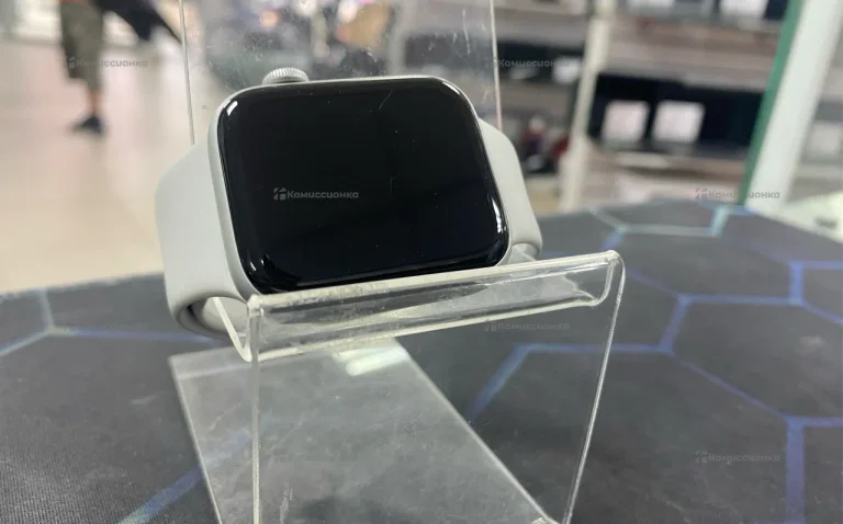 Часы Apple Watch SE 2