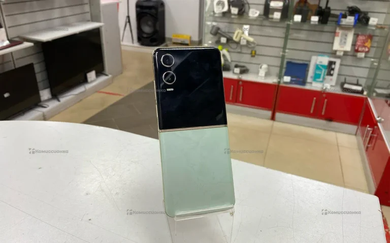 Tecno PHANTOM V Flip2 5G 8/256Gb