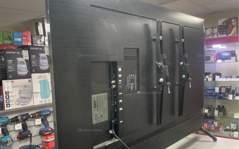 Телевизор Samsung UE50TU7090U
