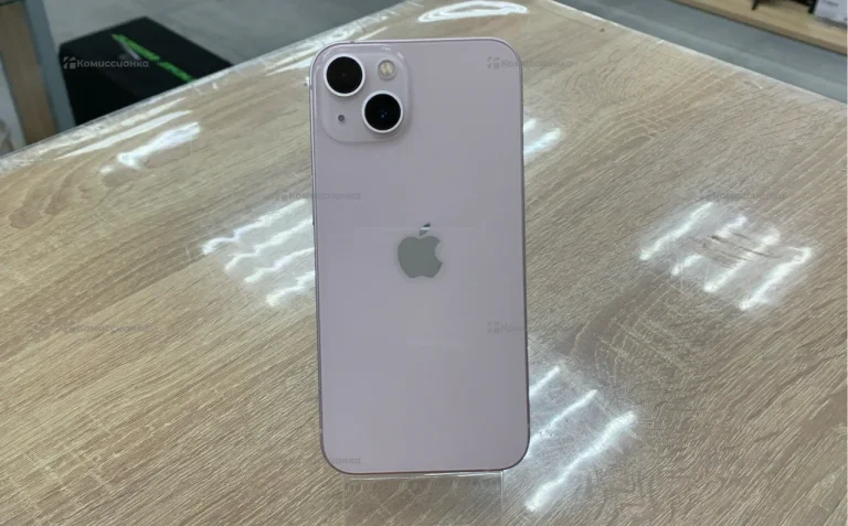 Apple iPhone 13 4/256 ГБ