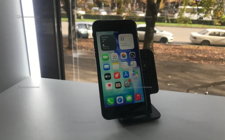 Apple iPhone SE 2/64 ГБ