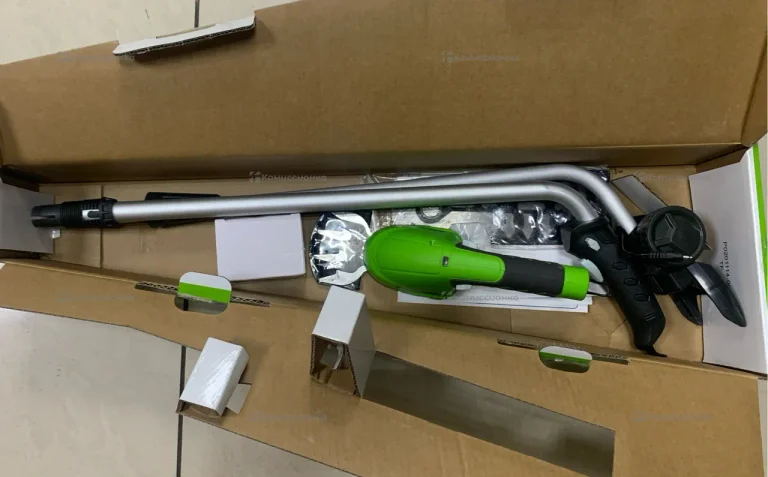 Аккумуляторные садовые ножницы greenworks