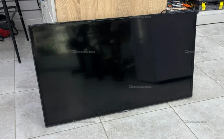 Телевизор Samsung UE40ES5557K