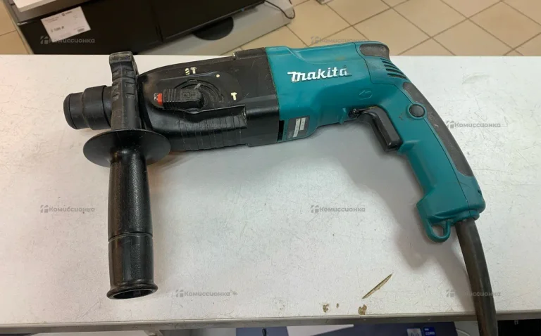 Перфоратор Makita HR2450