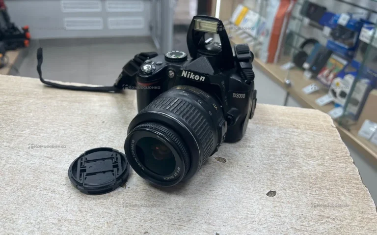 Фотоаппарат Nikon D3000