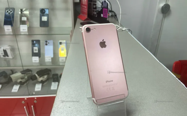 Apple iPhone 7 32 ГБ.