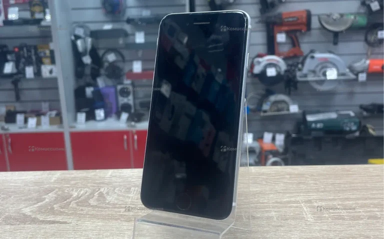 Apple iPhone SE 2020 64GB