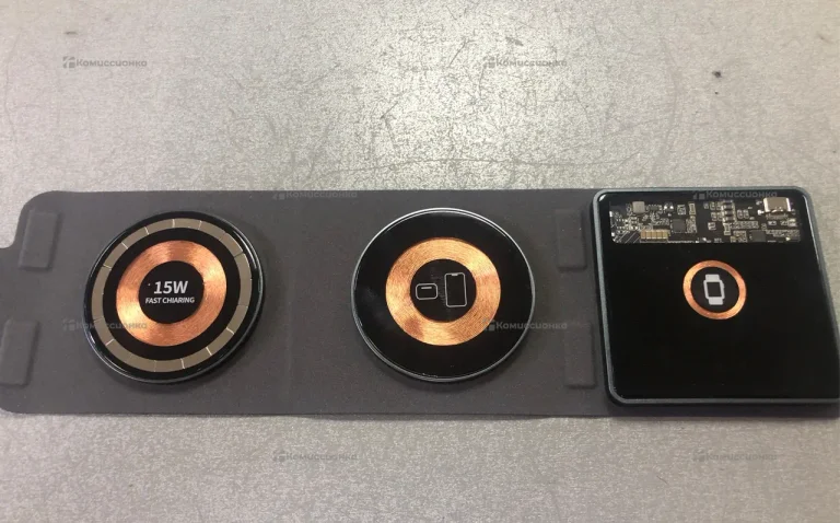 Зарядное устройство 3/1 в чехле