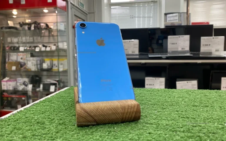 Apple iPhone XR 3/256 ГБ