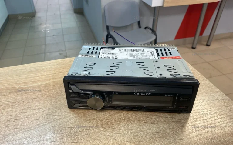 Автомагнитола  Carlive
