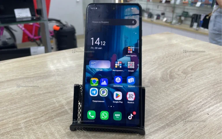 Tecno Spark 30 8/128 ГБ