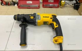 Перфоратор D25143K