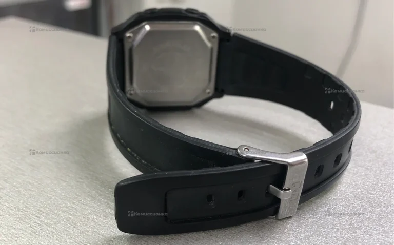 Часы  Alarm chronograph