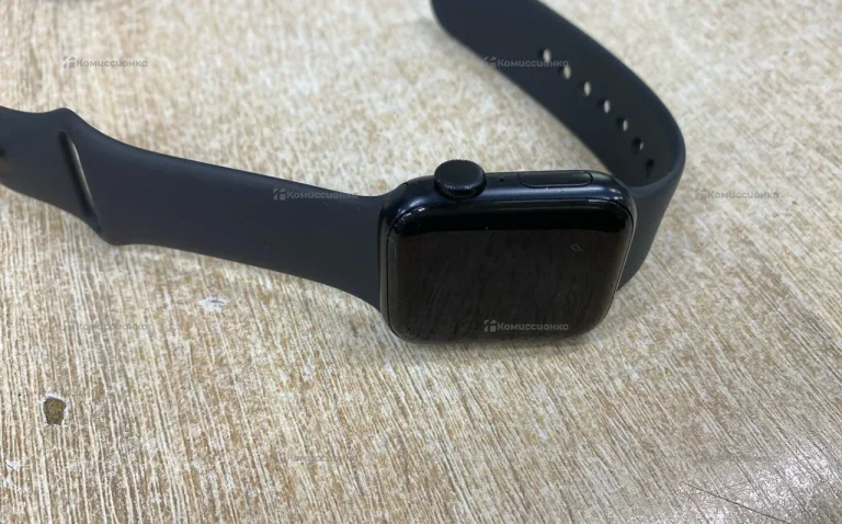 Часы Apple Watch SE 2 40mm