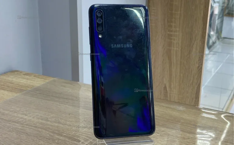 Samsung Galaxy A70 8/128 ГБ