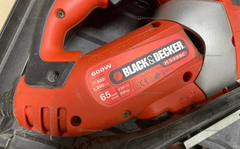 Электролобзик BLACK+DECKER KS999E