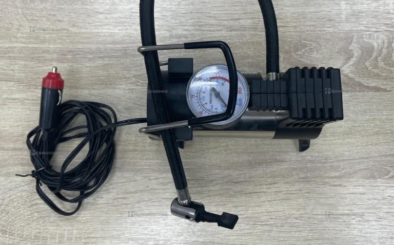 Насос автомобильный