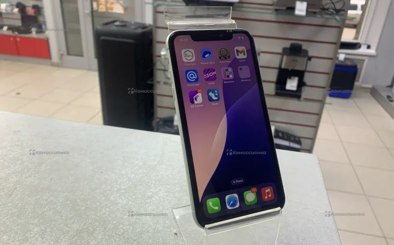 Apple iPhone XR 64ГБ