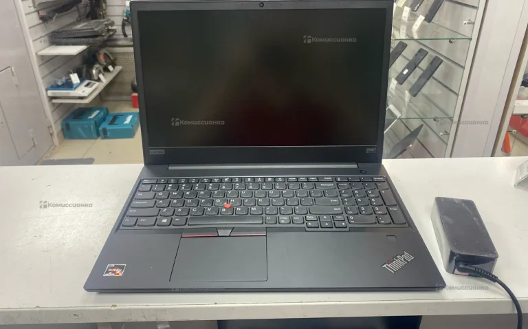 Ноутбук  Lenovo thinkpad e585