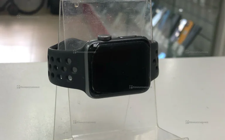 Часы  Apple Watch 3 Nike